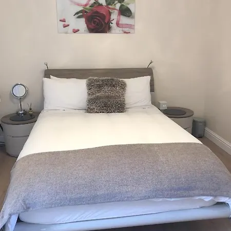 Hébergement de vacances Centre Town House With Views And Free Parking 7fsbi